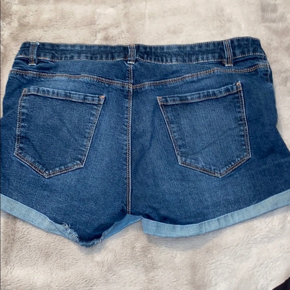 Bluenotes Denim Shorts - Picture 3 of 3